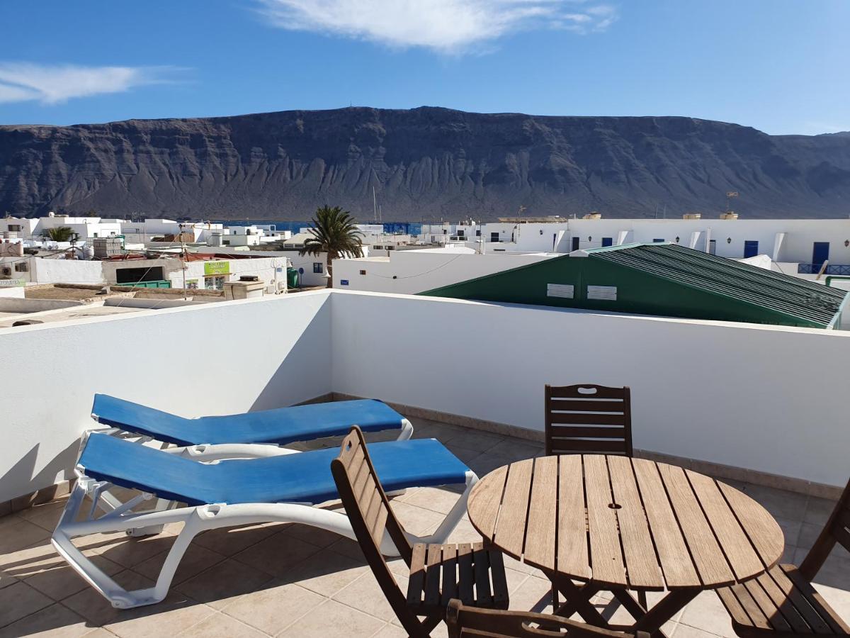 Apartamentos Graciosamar Caleta de Sebo Bagian luar foto